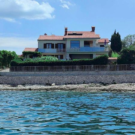Apartmaji Pri Bosi Nogi Izola Exterior foto