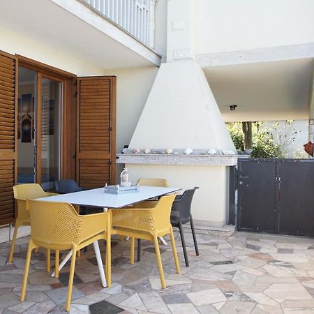 Apartmaji Pri Bosi Nogi Izola Exterior foto