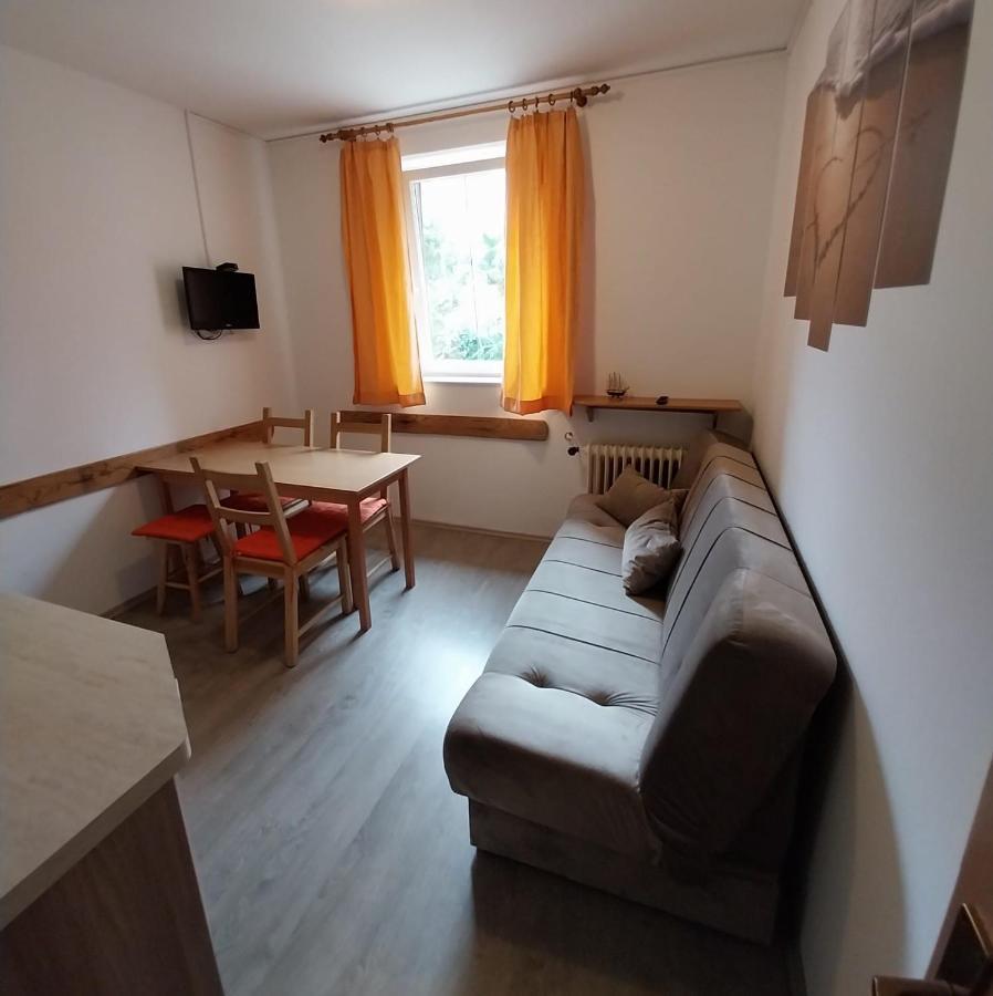 Apartmaji Pri Bosi Nogi Izola Exterior foto